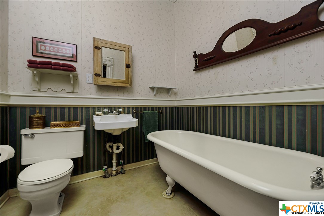 222 E Ireland Street