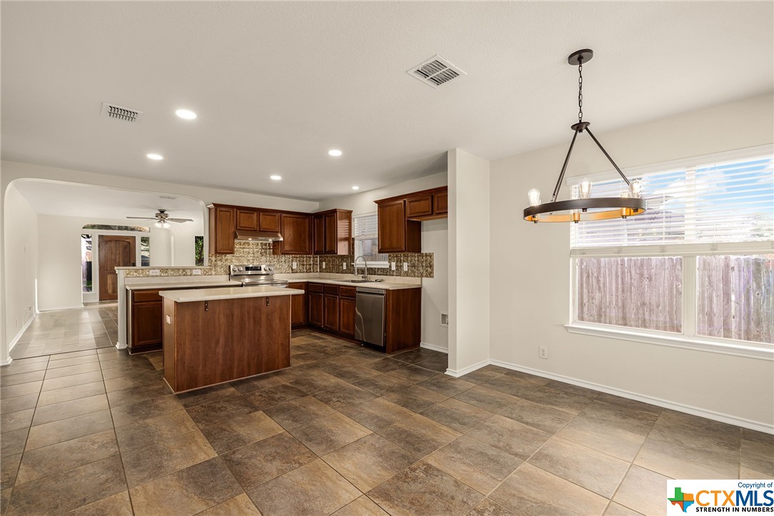 232 Roadrunner Avenue