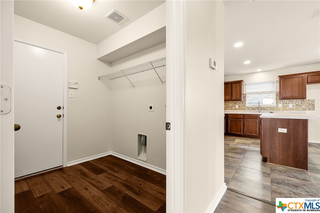 232 Roadrunner Avenue