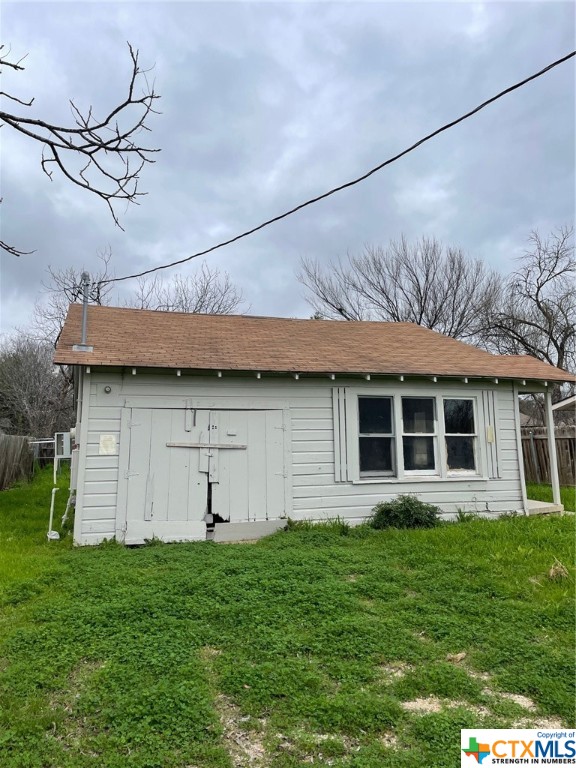 710 E New Braunfels Street