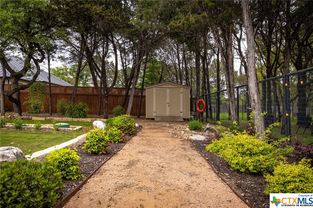 2398 Geneseo Oaks
