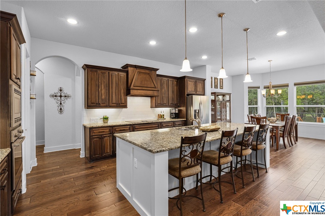 2398 Geneseo Oaks