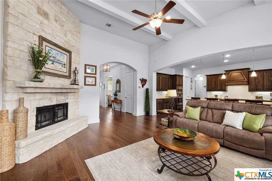 2398 Geneseo Oaks