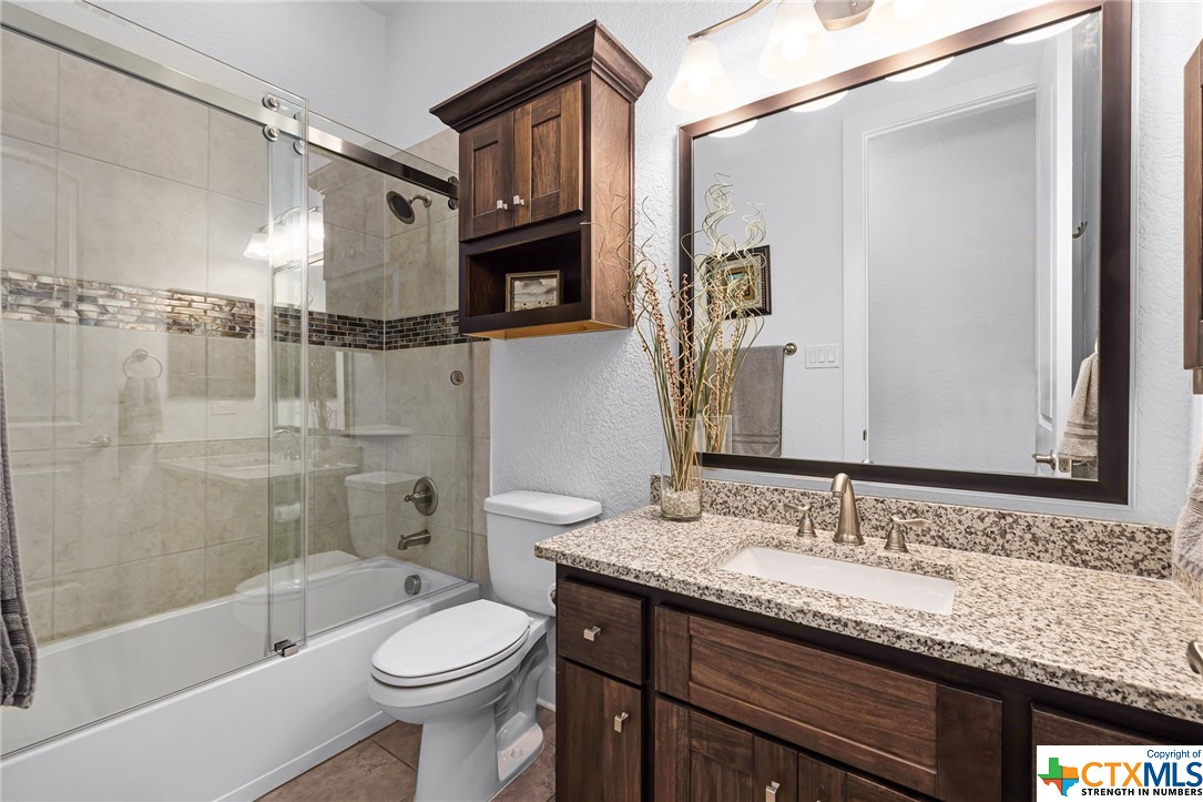 2398 Geneseo Oaks