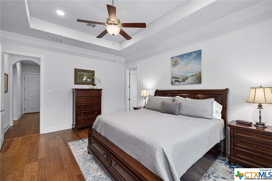 2398 Geneseo Oaks