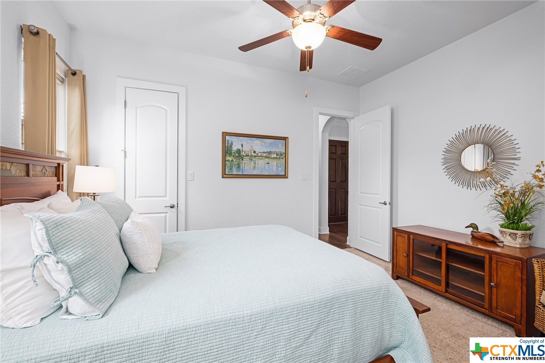 2398 Geneseo Oaks
