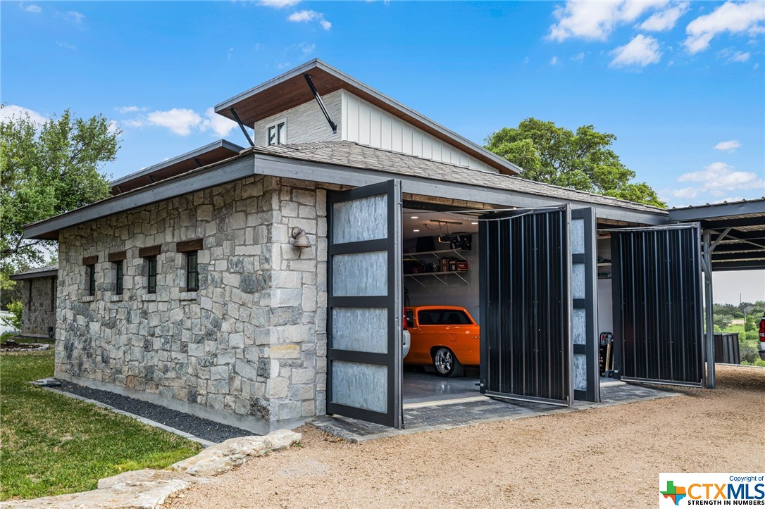 324 Lost Mountain Ranch Road