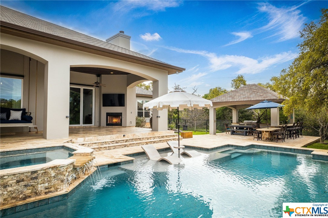 1211 Porto Point