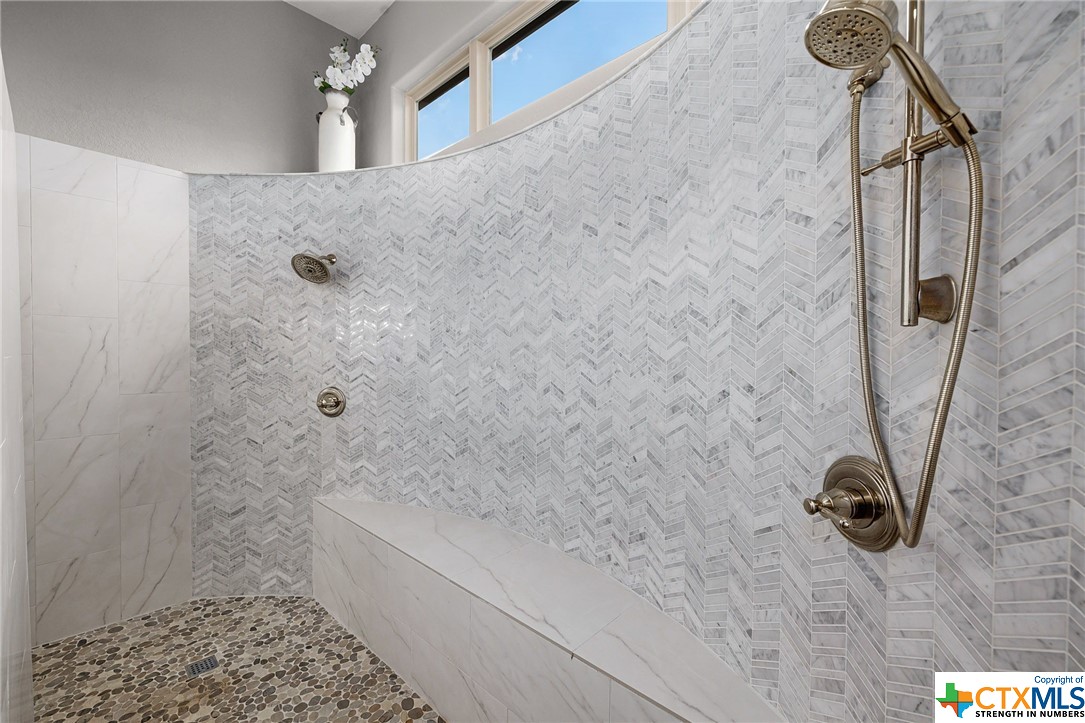 1211 Porto Point