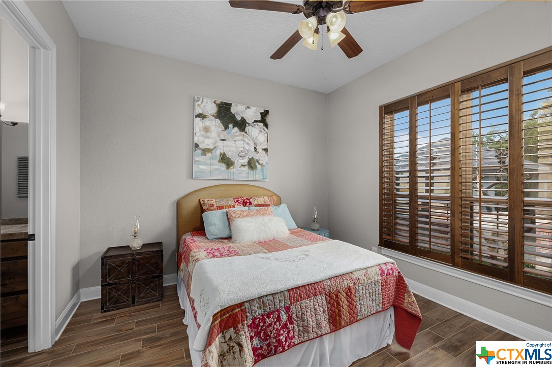 1211 Porto Point