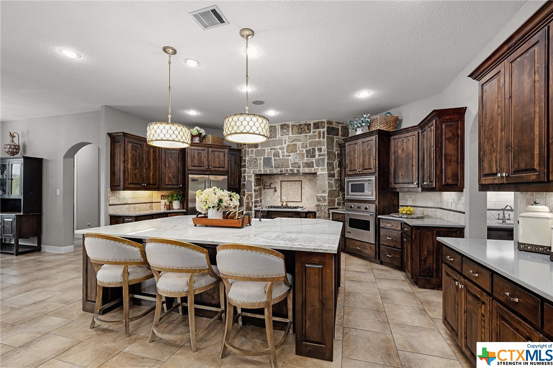 1211 Porto Point
