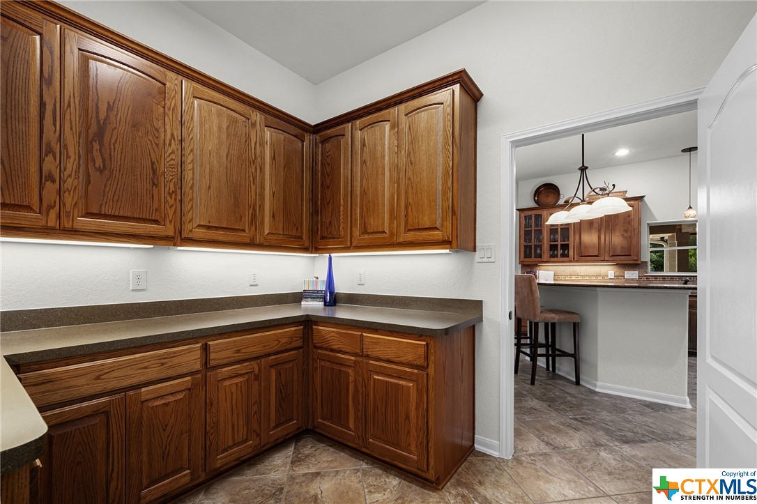 752 Oak Bluff Trail