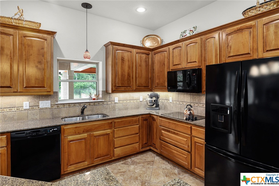 752 Oak Bluff Trail