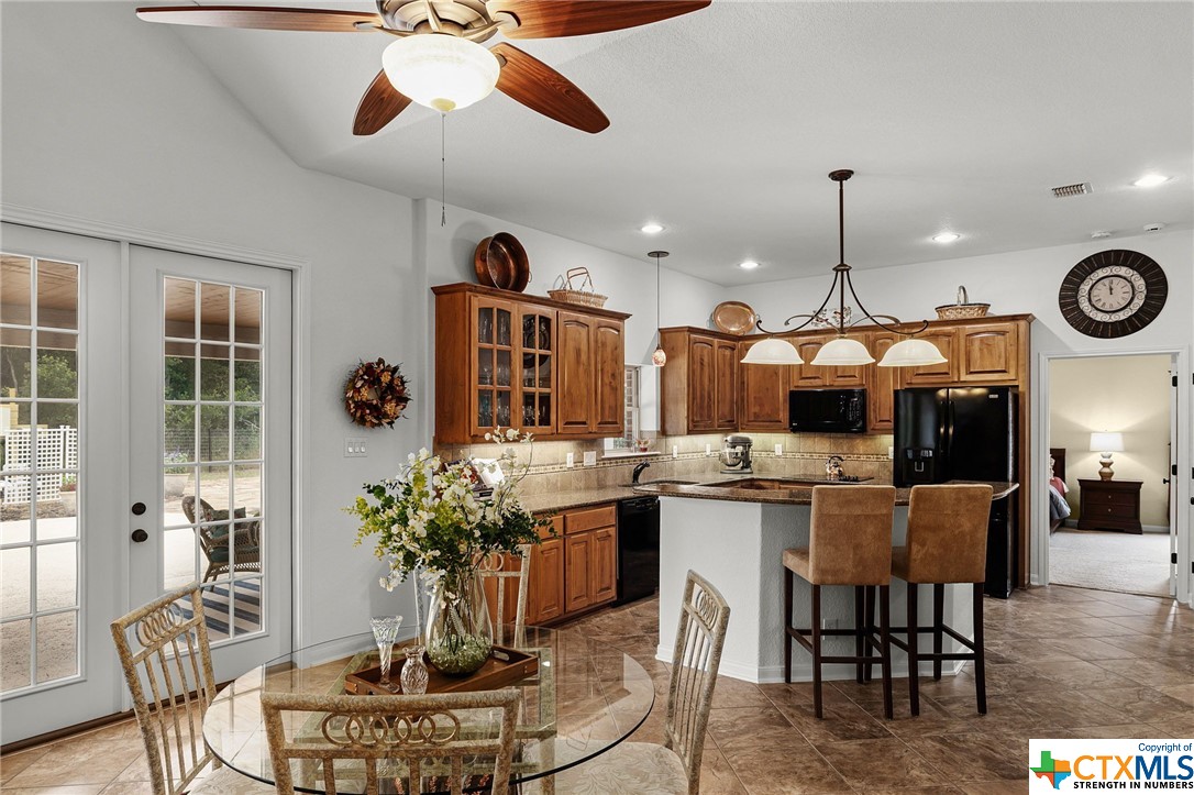 752 Oak Bluff Trail