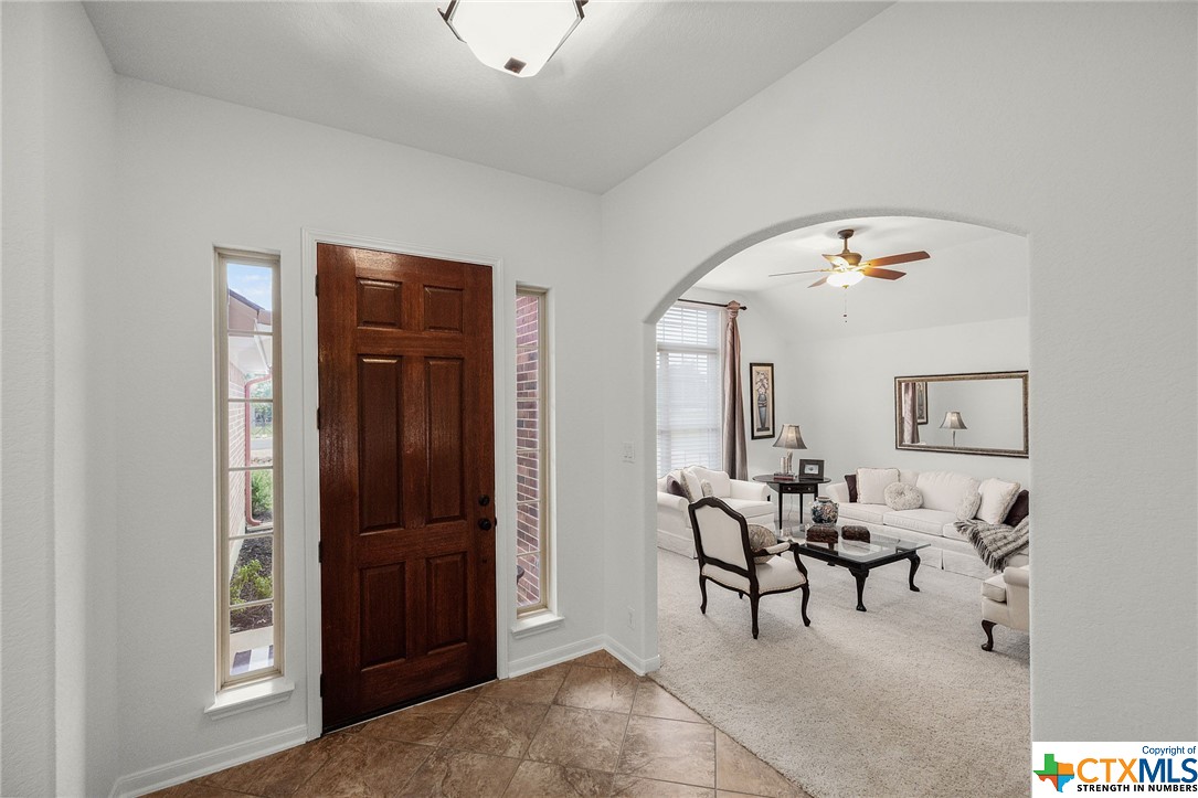 752 Oak Bluff Trail