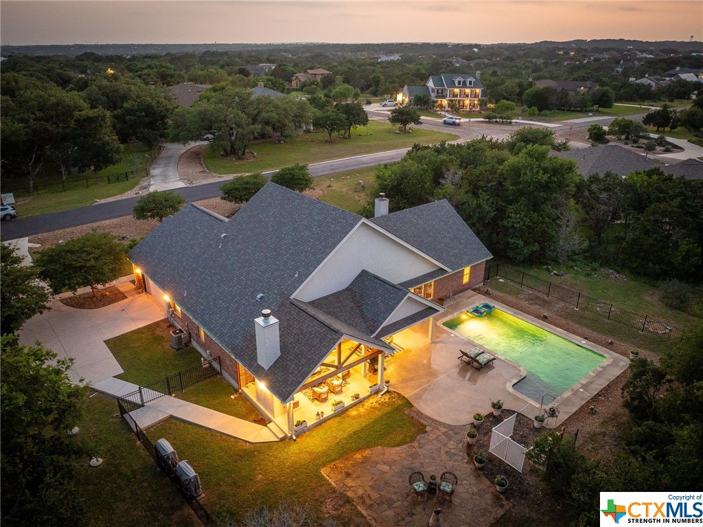 752 Oak Bluff Trail