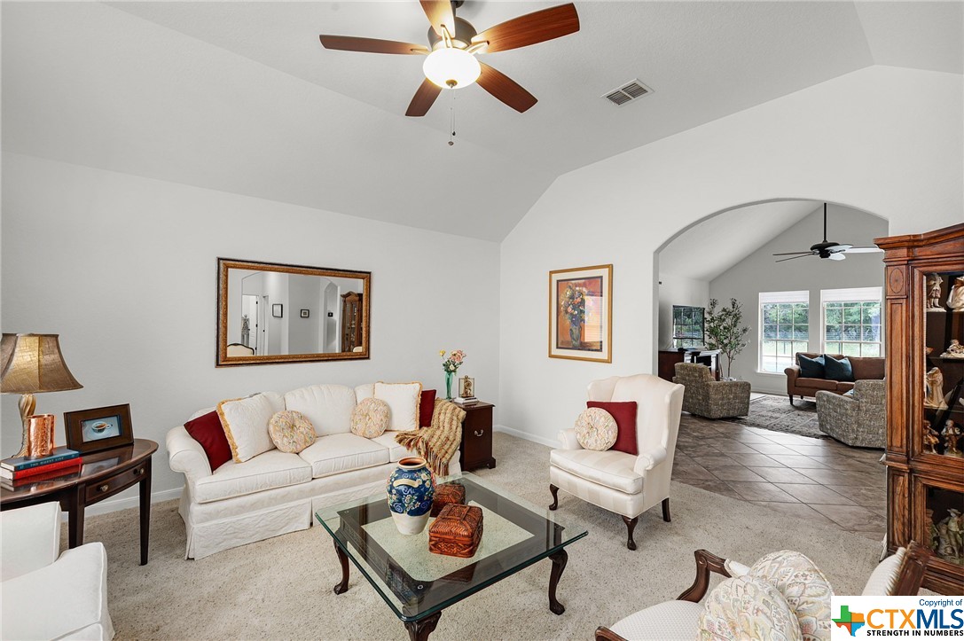 752 Oak Bluff Trail