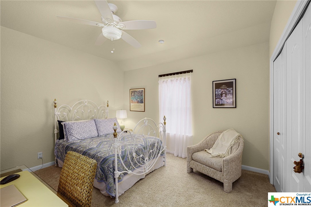 752 Oak Bluff Trail