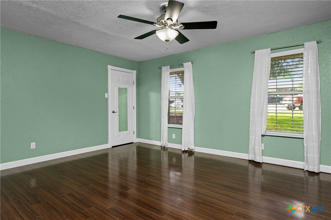 685 Floral Circle