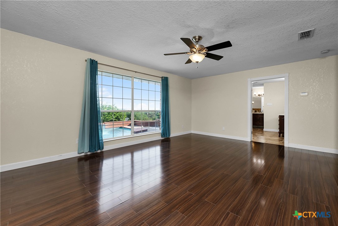 685 Floral Circle
