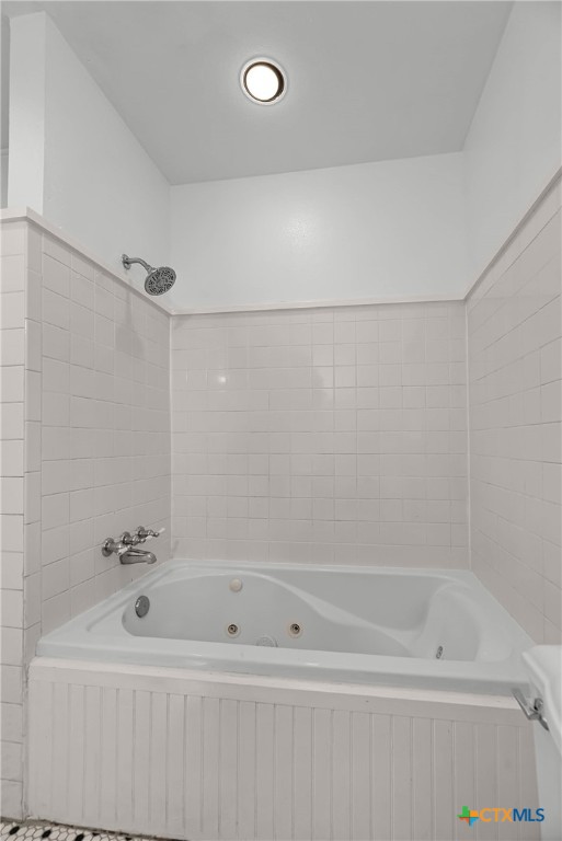 1031 E Walnut Street