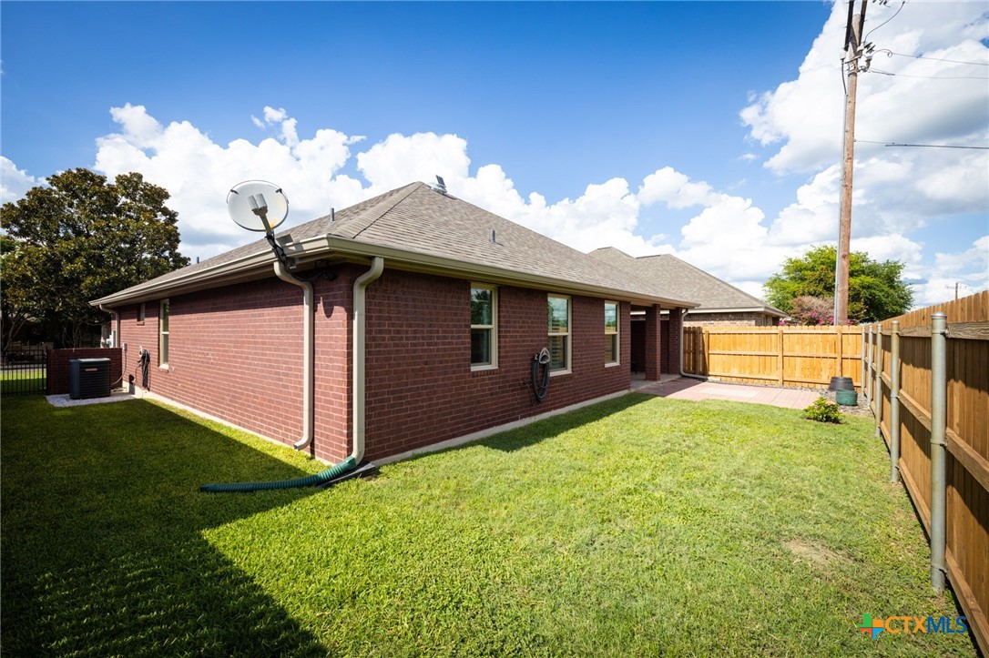 1567 Goldensage Drive