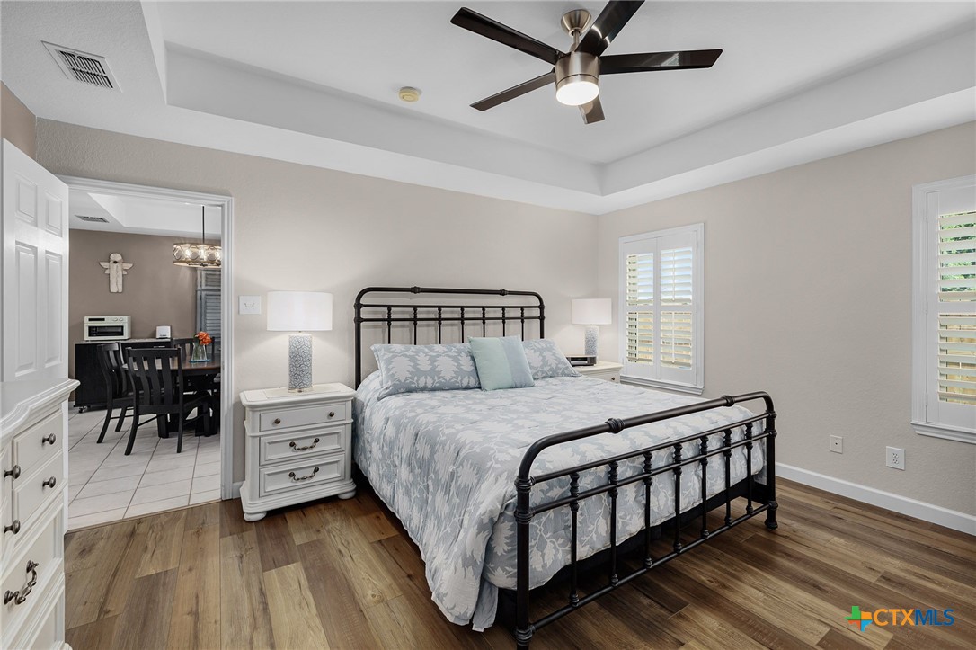 1567 Goldensage Drive