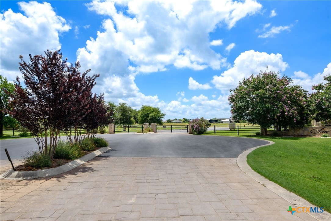 808 River Ranch Circle