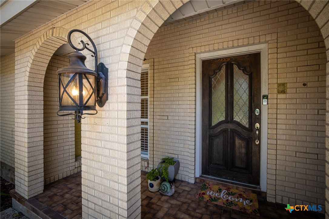 555 Southwind Loop