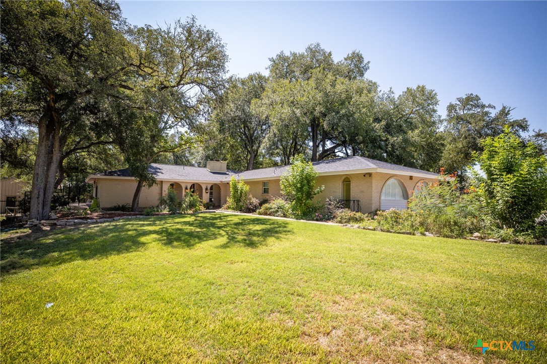 555 Southwind Loop