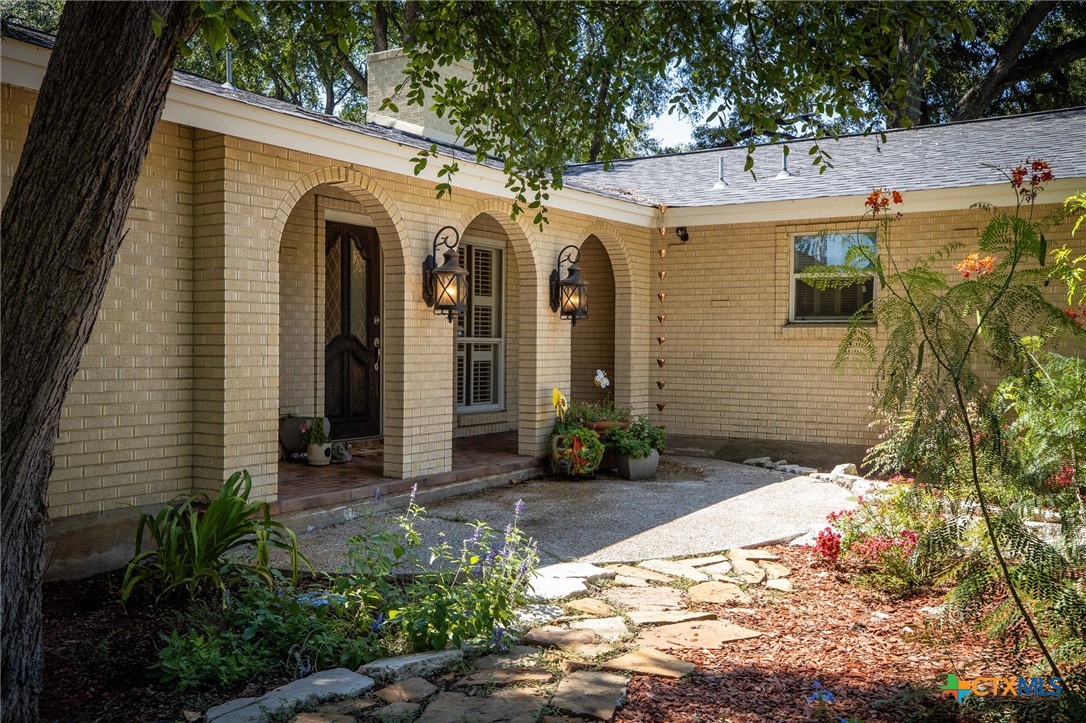 555 Southwind Loop