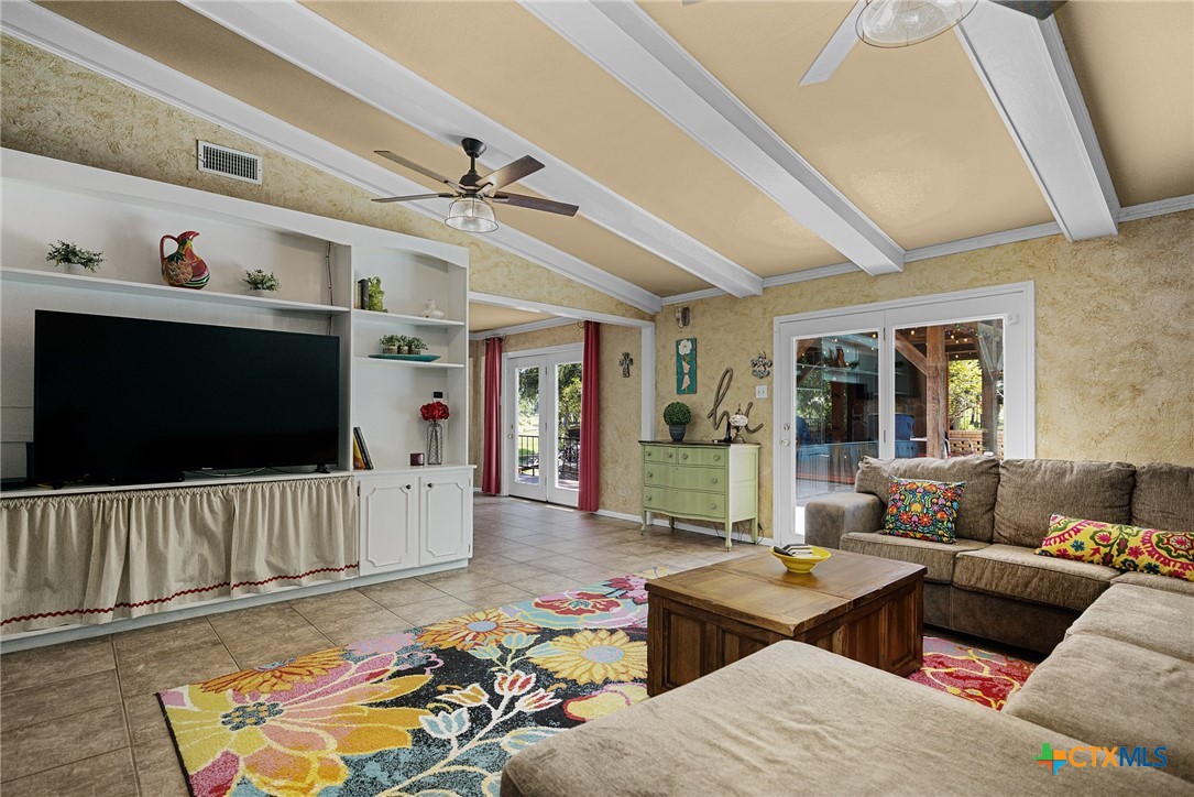 555 Southwind Loop