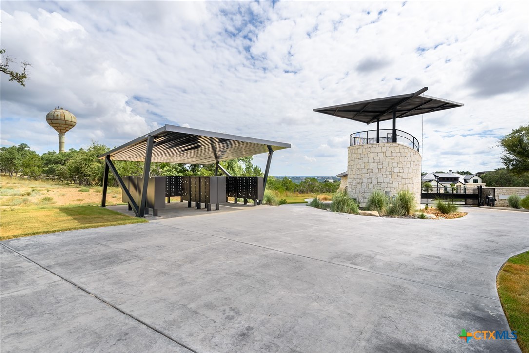 1622 Paradise Parkway