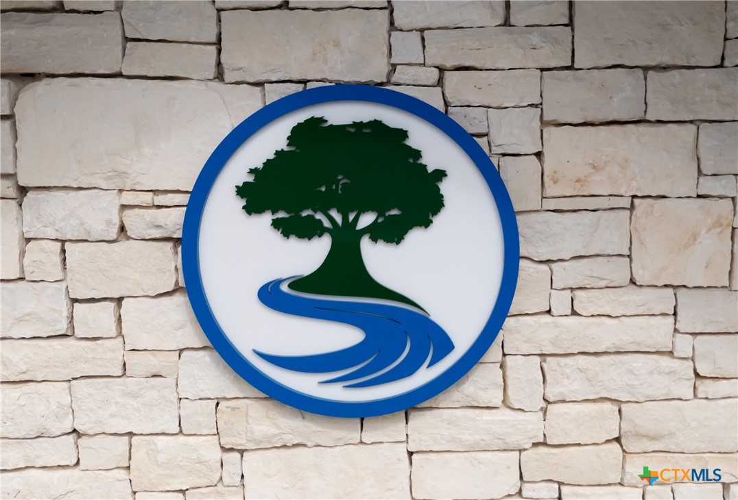 1622 Paradise Parkway