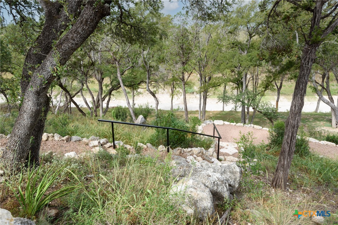 1622 Paradise Parkway