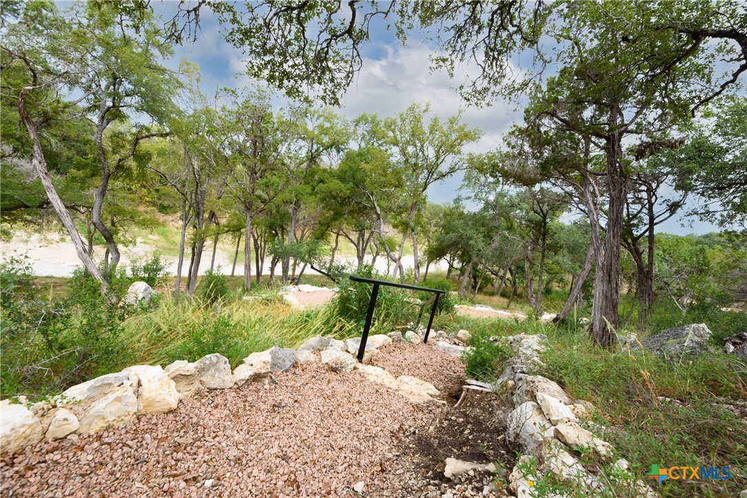 1622 Paradise Parkway