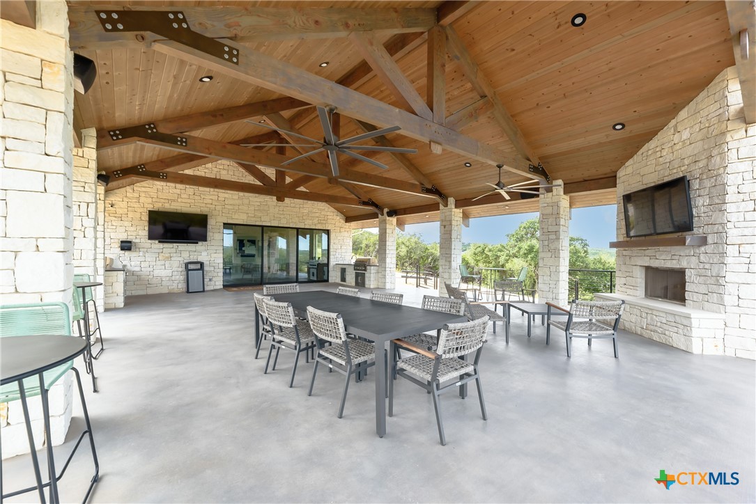 1622 Paradise Parkway