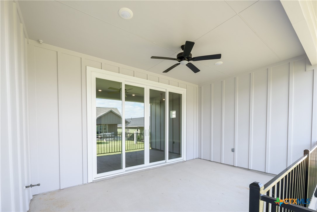 1447 Dancing Oak Lane