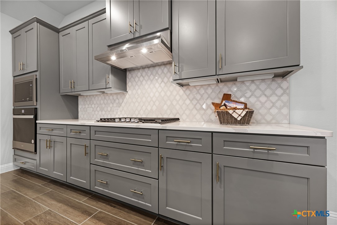 1447 Dancing Oak Lane