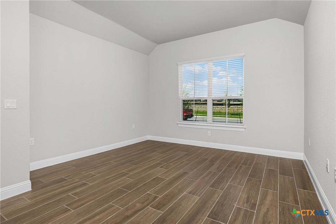 1447 Dancing Oak Lane