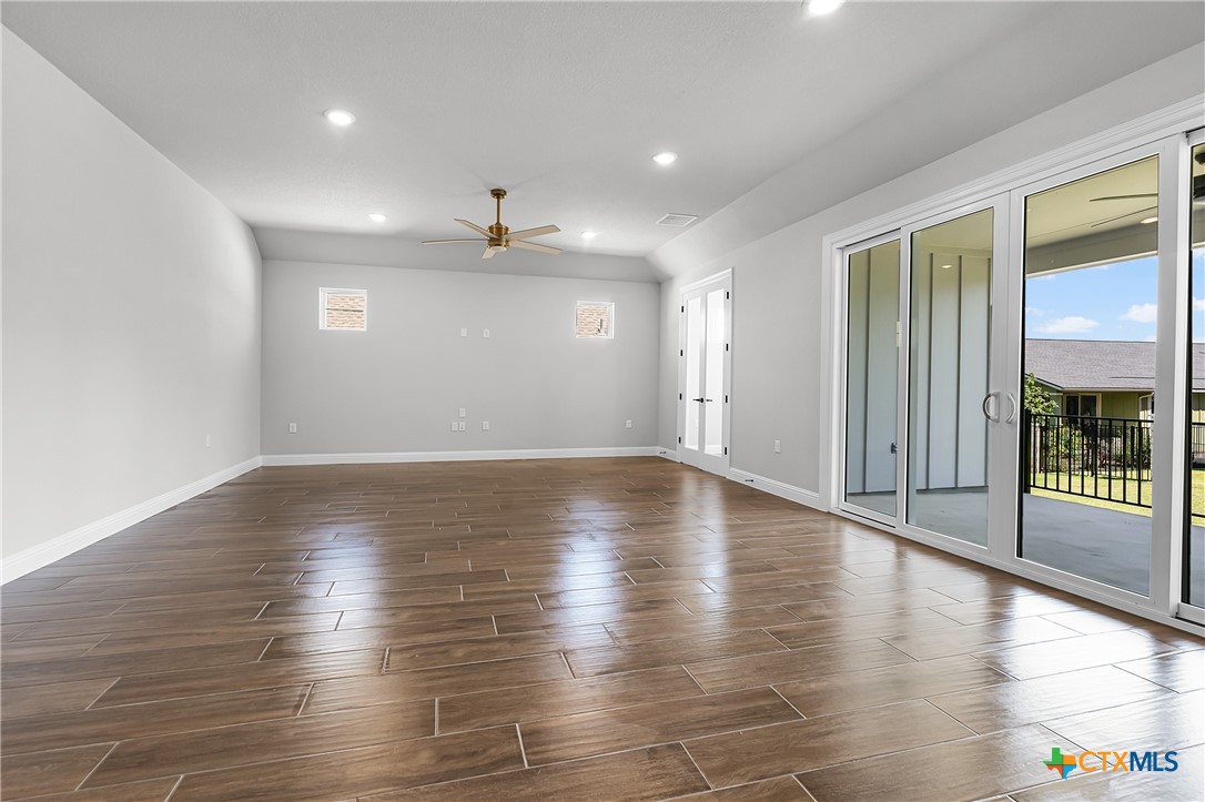 1447 Dancing Oak Lane