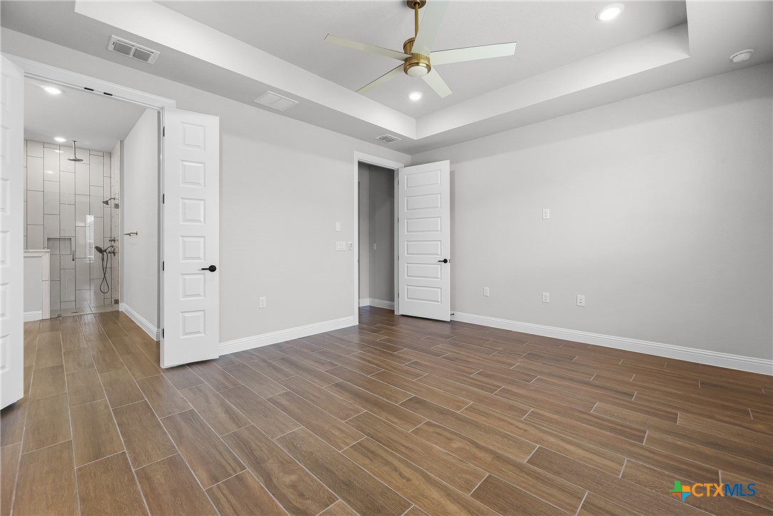 1447 Dancing Oak Lane