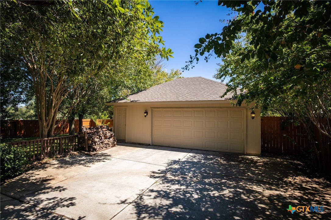 524 Enchanted Oak