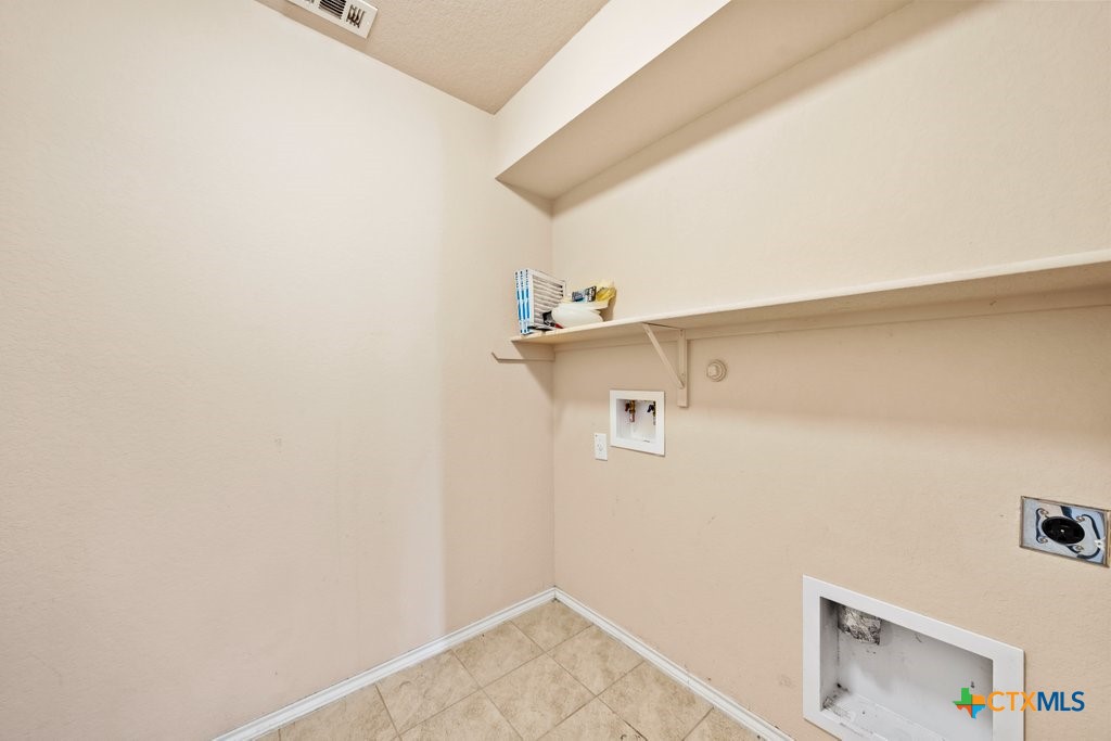 1512 Doncaster Drive