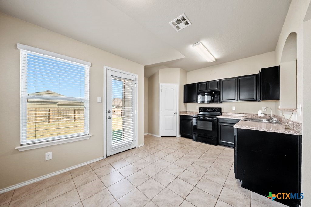 1512 Doncaster Drive