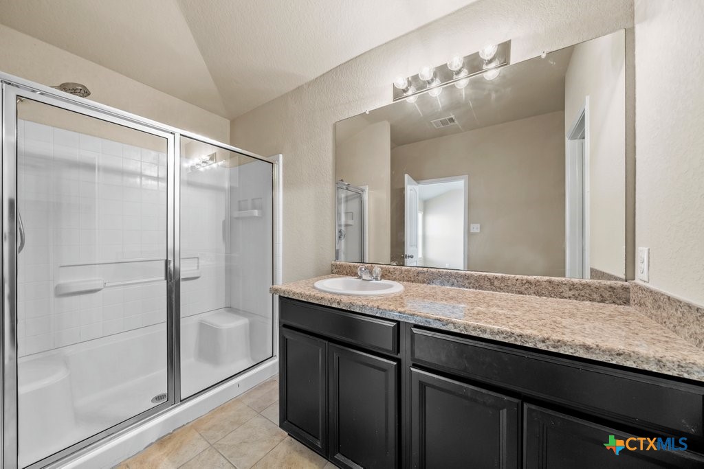 1512 Doncaster Drive