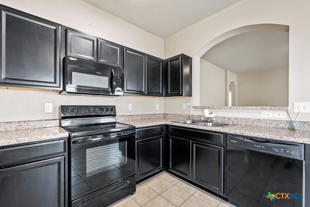 1512 Doncaster Drive