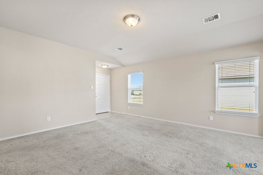 1512 Doncaster Drive