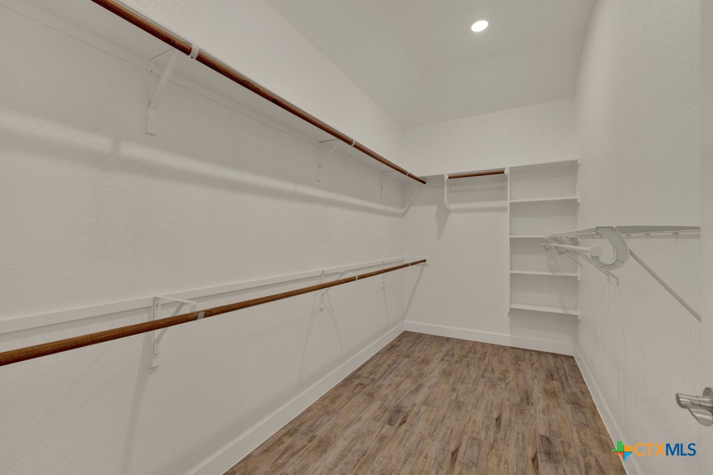 1248 Dancing Oak Lane