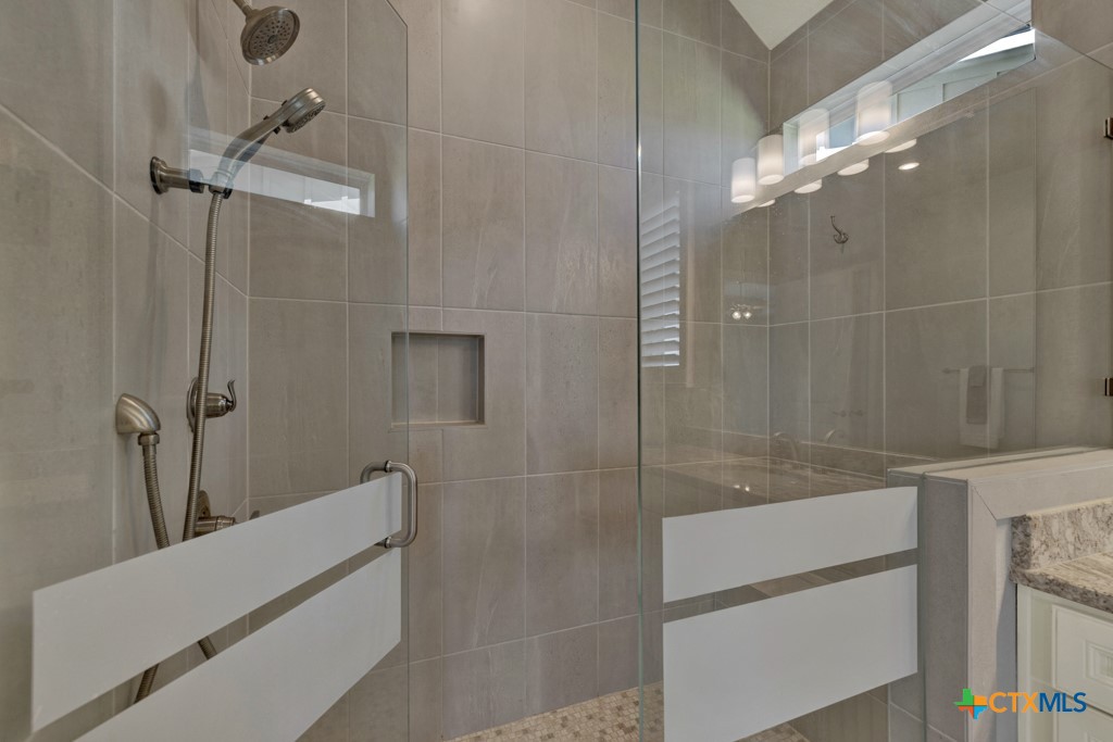 1248 Dancing Oak Lane